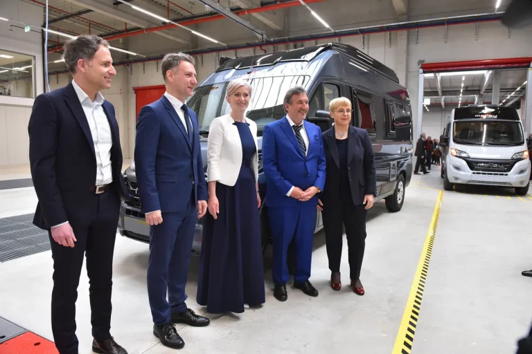 Z leve: Stefan Weiß, Damijel Vrbnjak, Sandra Županec, Karl-Heinz Schuler, Nataša Pirc Musar.